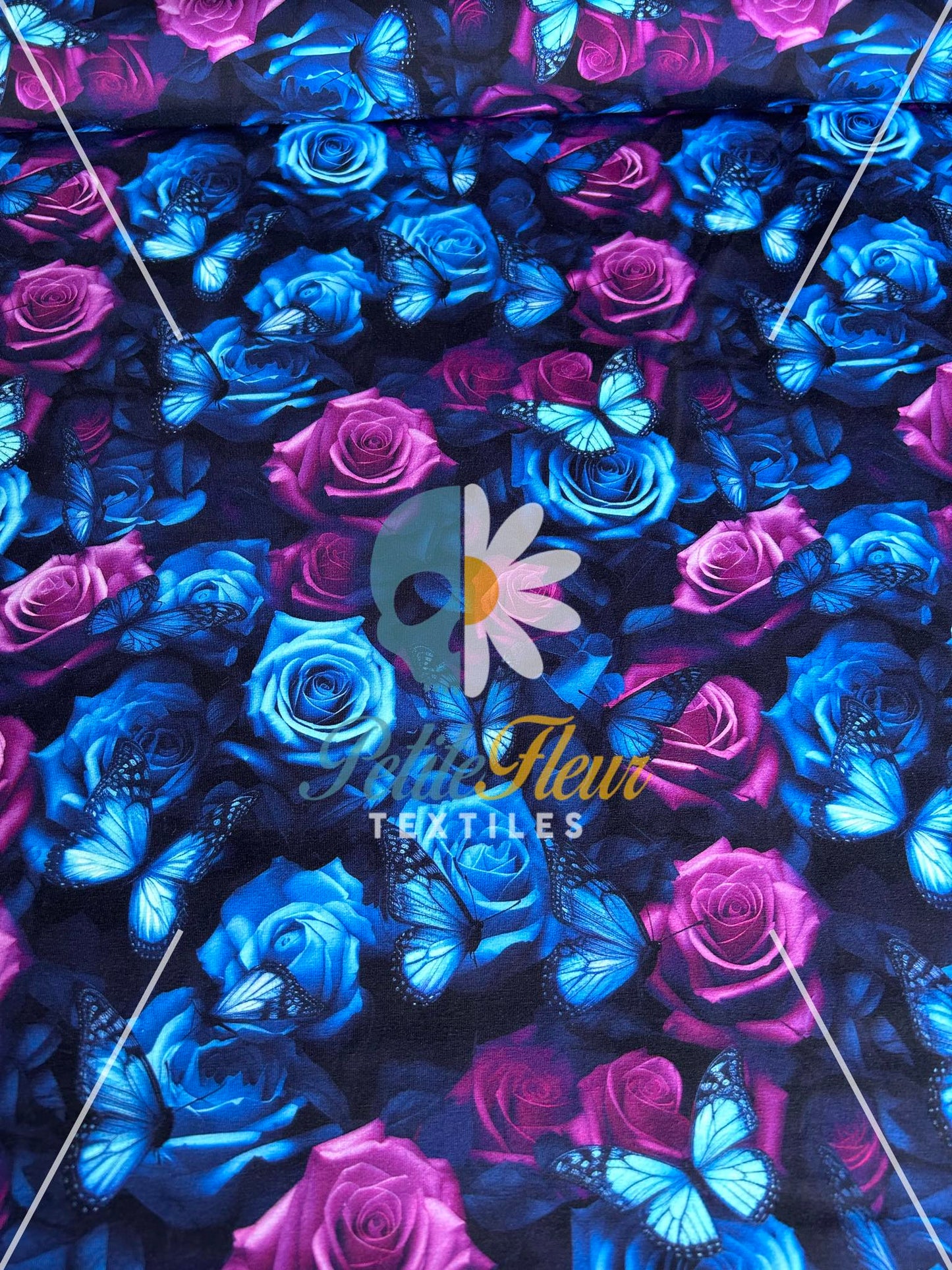 Cotton spandex Bright roses