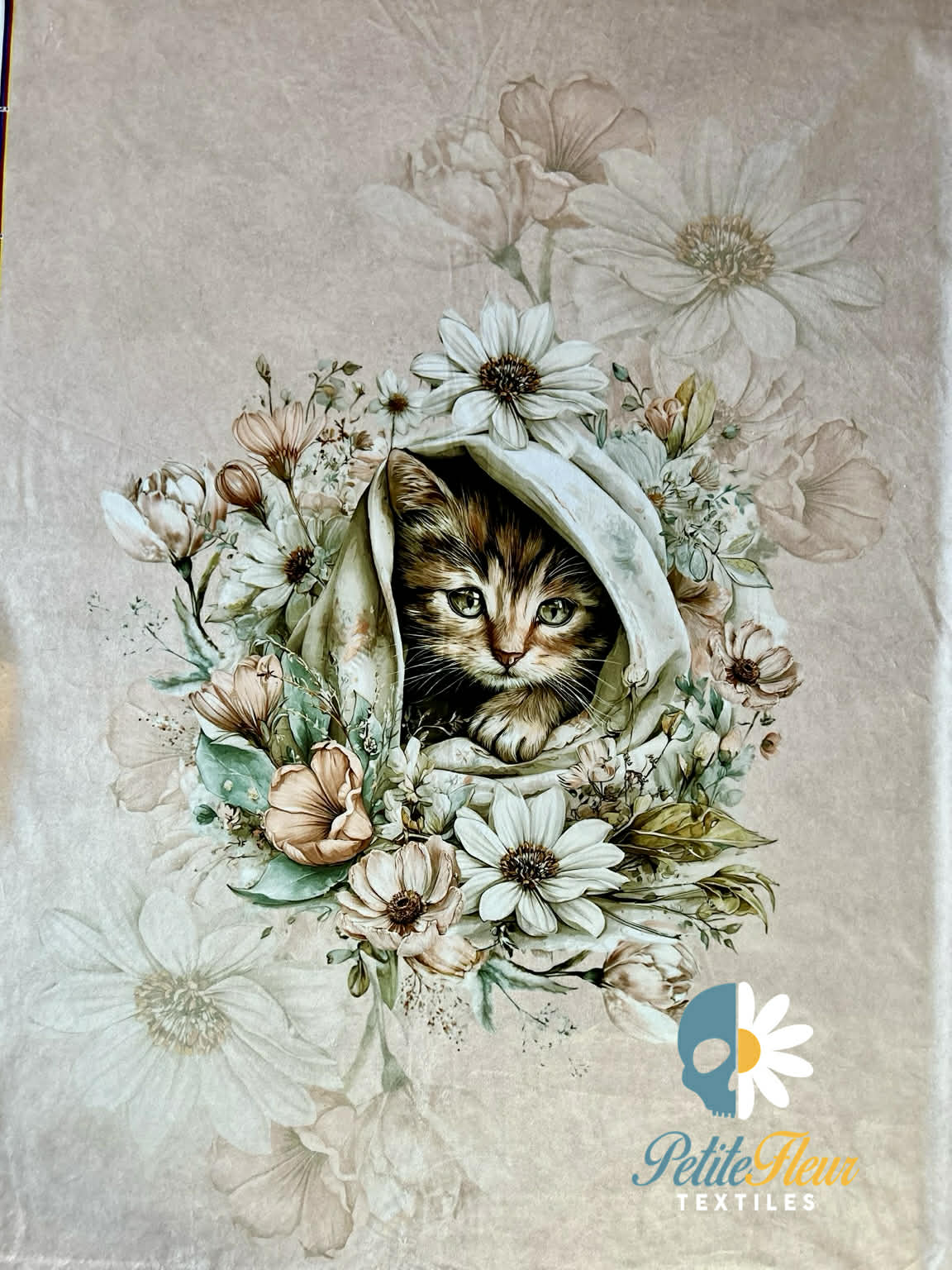 Panneau doudou - Petit chaton floral